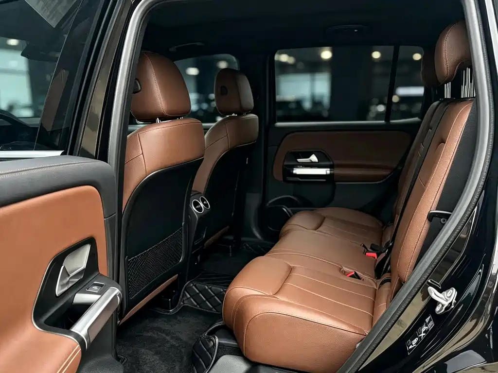 Mercedes-Benz GLB — миниатюра 7