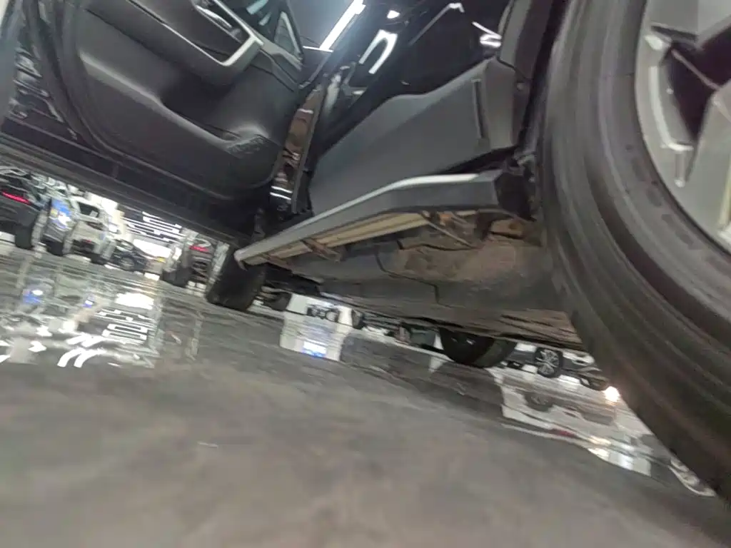 Toyota RAV4 — миниатюра 22