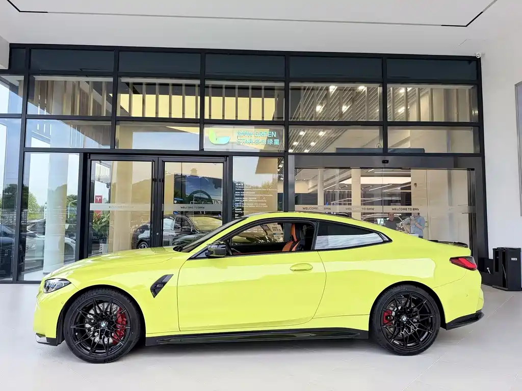 BMW M4 — миниатюра 2