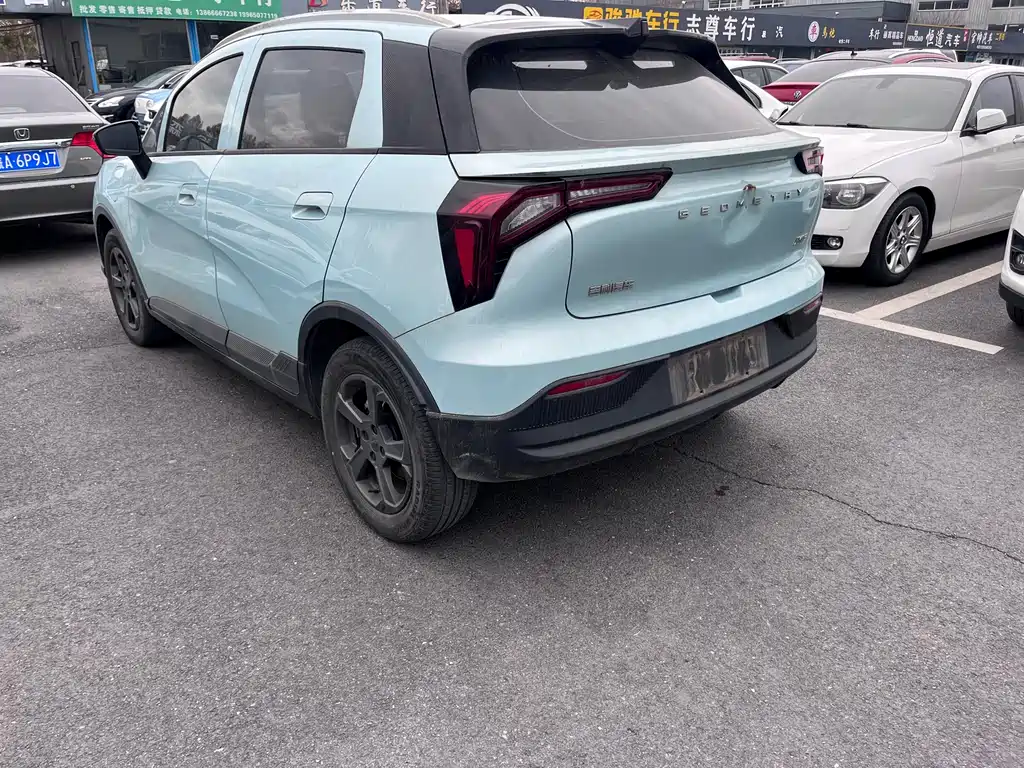 GEELY GEOMETRY E FIREFLY