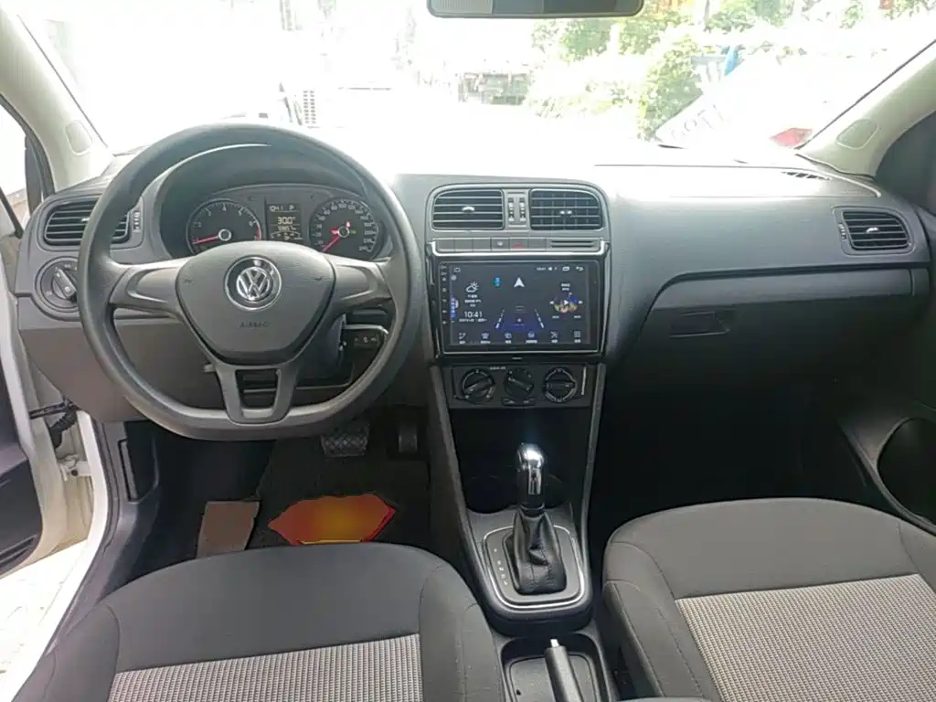 Volkswagen Polo — миниатюра 10