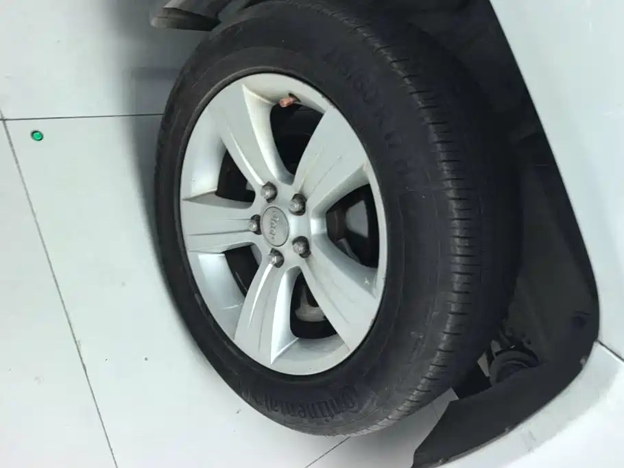 Jeep Compass (Import) — миниатюра 6