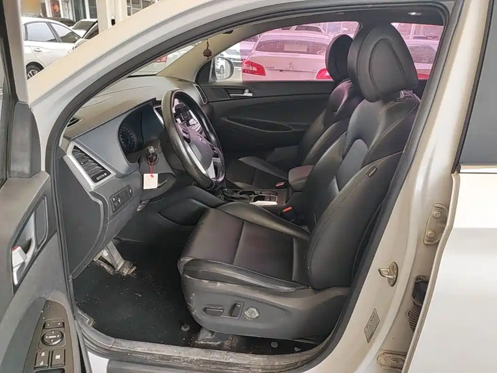 Hyundai Tucson — миниатюра 15