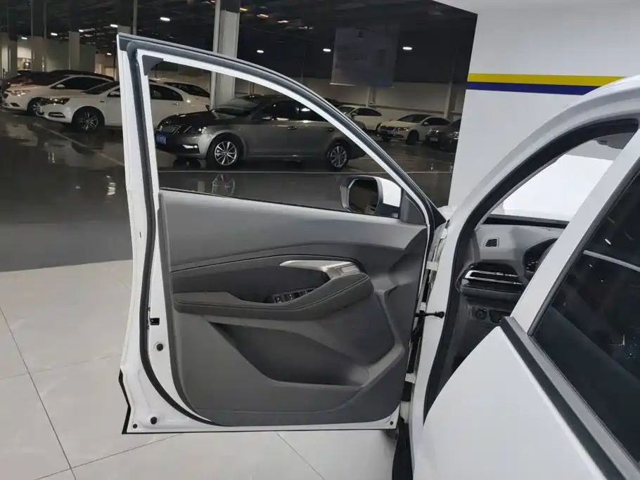 Baojun RS-3 — миниатюра 7