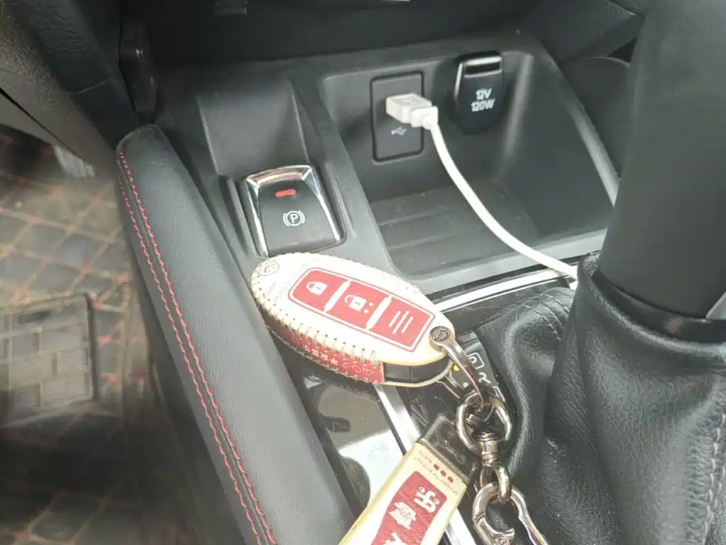 Nissan Qashqai — миниатюра 13