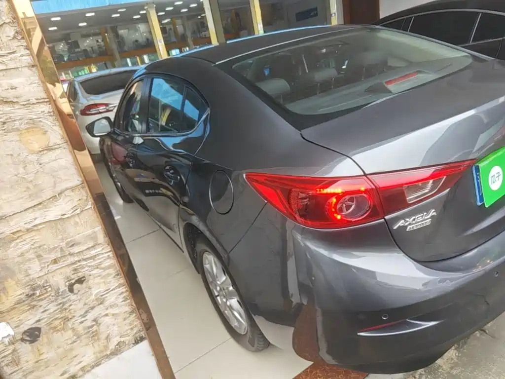 Mazda 3 Axela — миниатюра 5