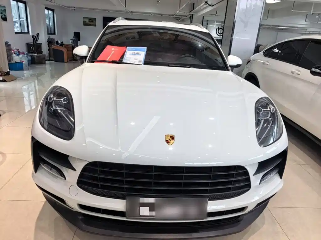 Porsche Macan — миниатюра 3