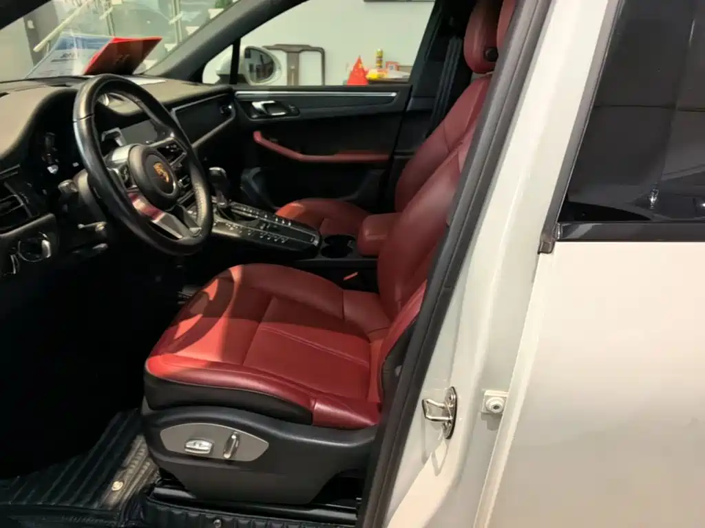 Porsche Macan — миниатюра 15