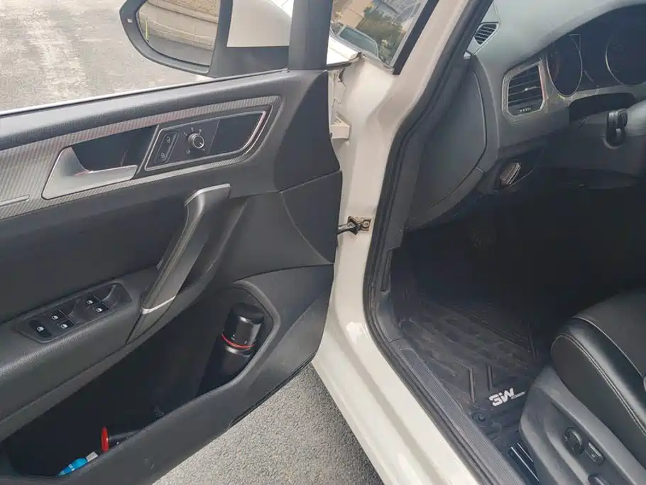 Volkswagen Golf Sportsvan — миниатюра 7
