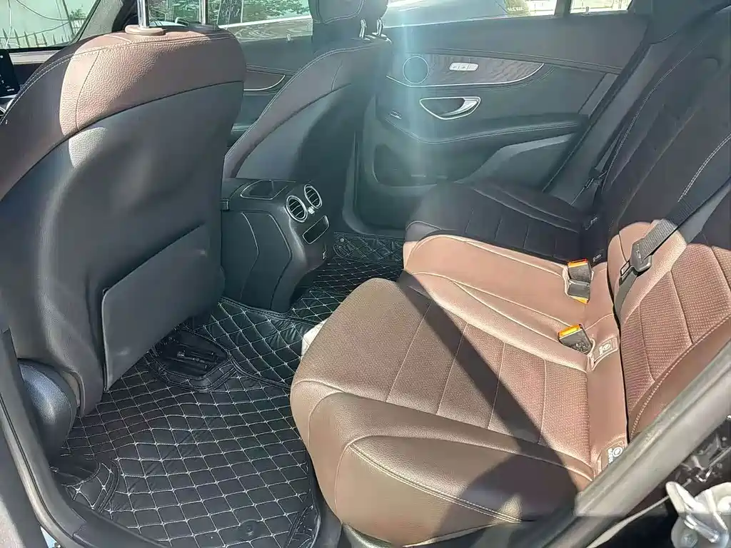 Mercedes-Benz GLC — миниатюра 3