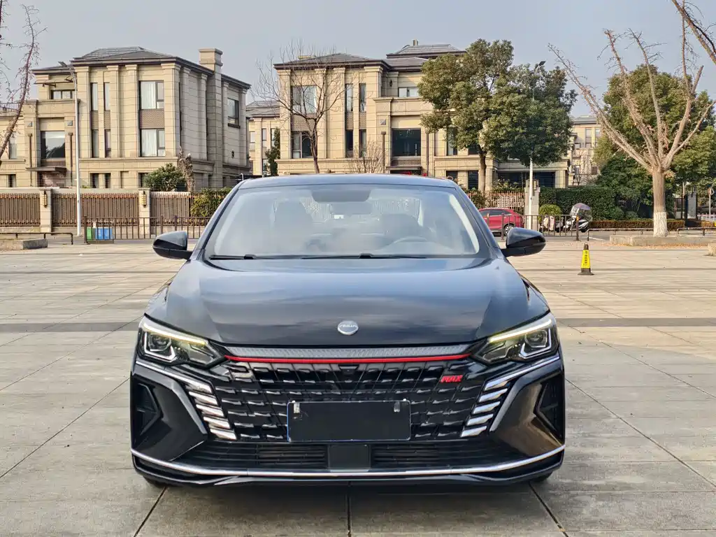 DONGFENG YI HYUN MAX