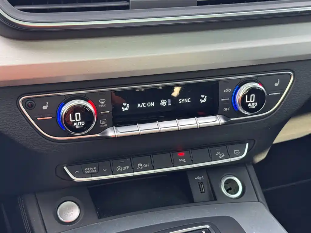 Audi Q5L — миниатюра 31