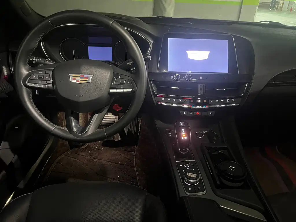 Cadillac CT5 — миниатюра 6