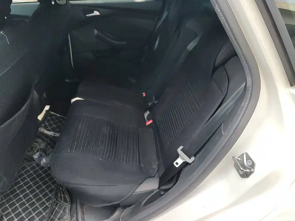 Ford Focus — миниатюра 17