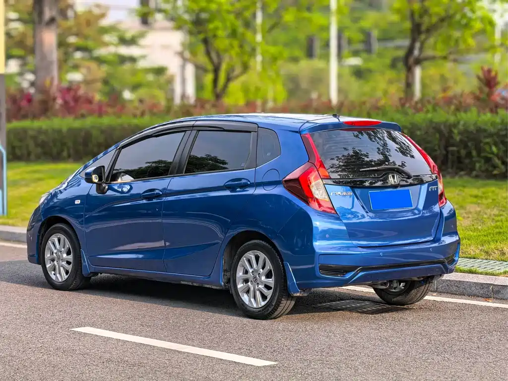 Honda Fit — миниатюра 13