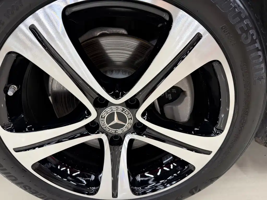 Mercedes-Benz E-Class — миниатюра 34
