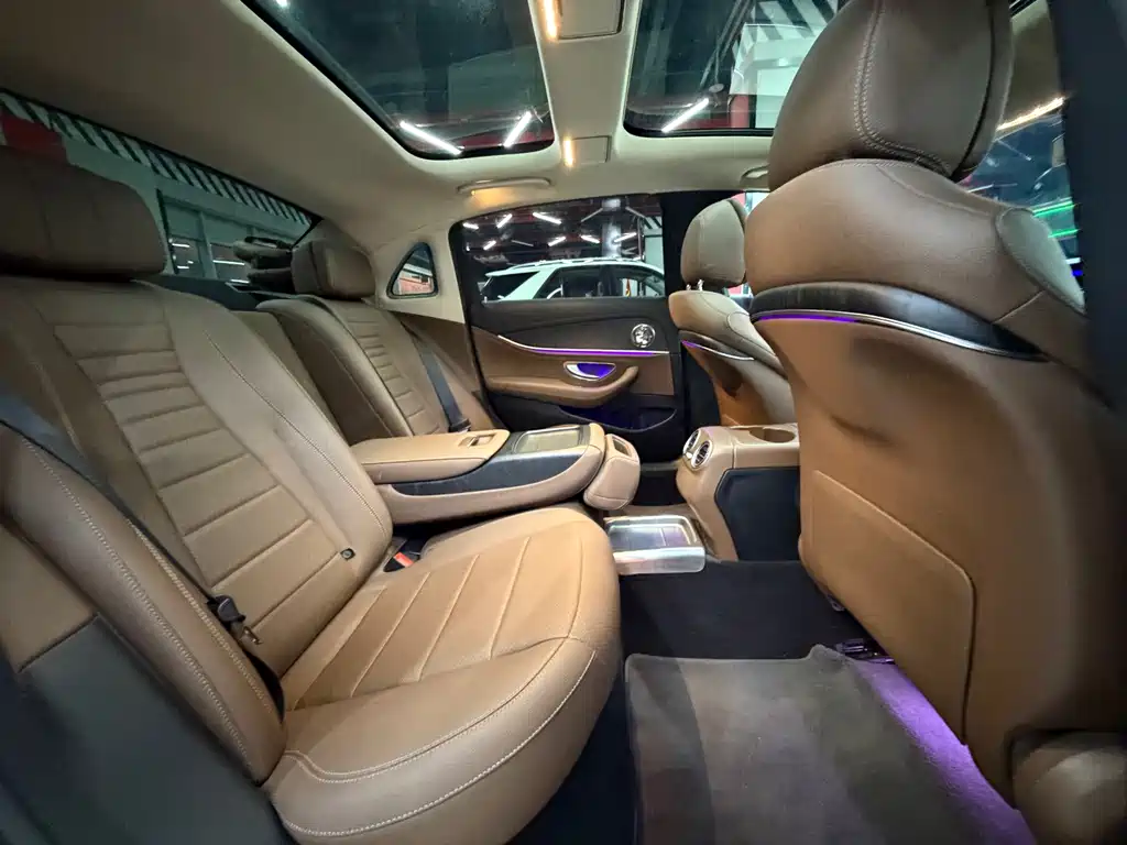 Mercedes-Benz E-Class — миниатюра 21