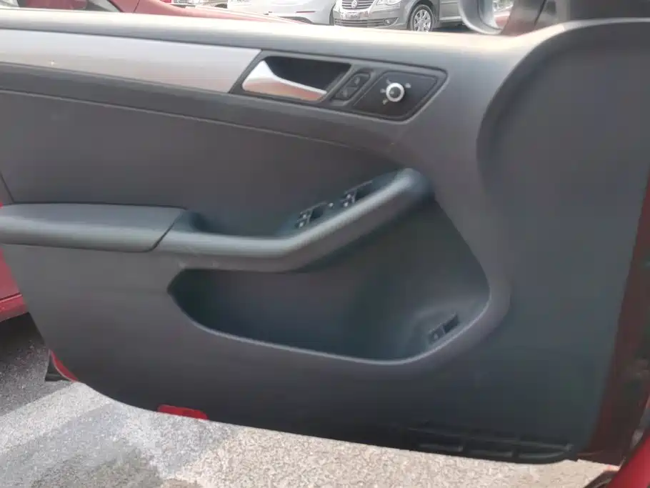 Volkswagen Sagitar — миниатюра 7