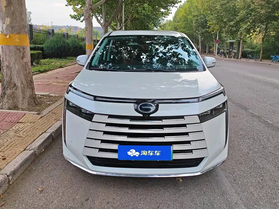 GAC Motor Trumpchi E8 PHEV — миниатюра 2
