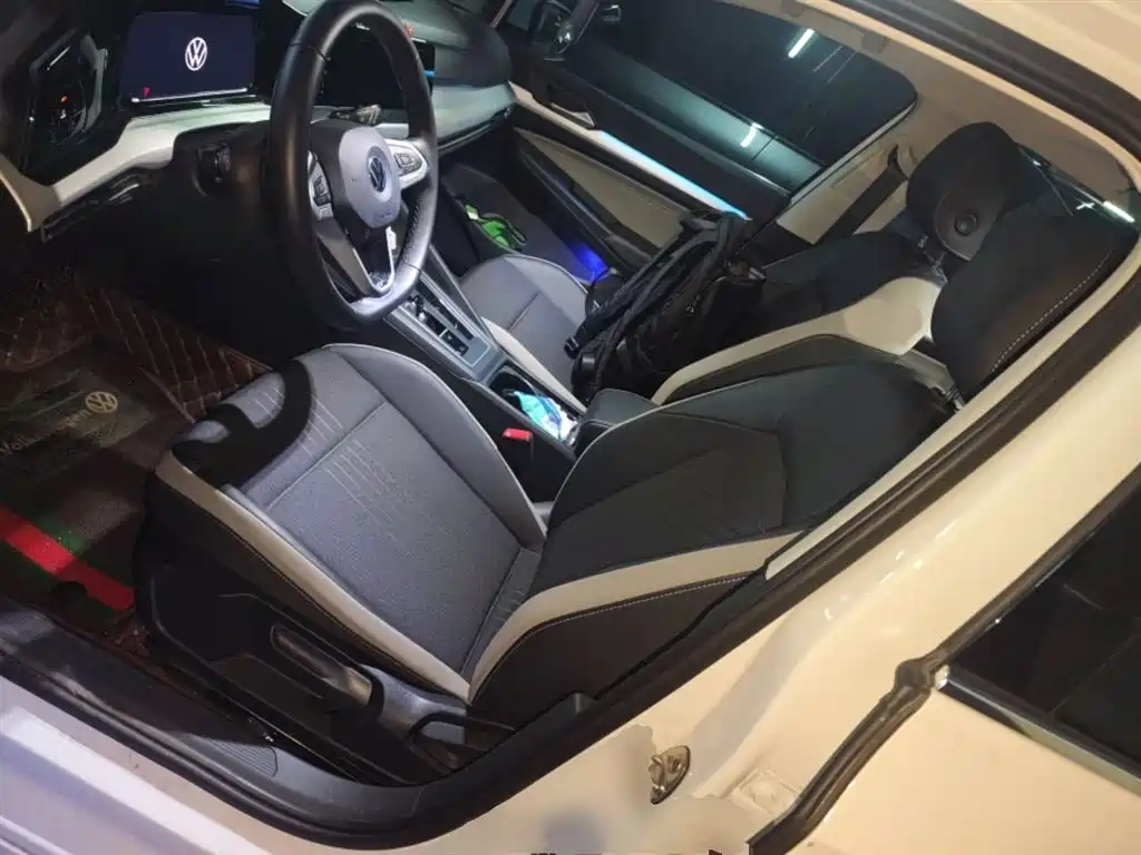 Volkswagen Golf 2023 280TSI DSG Pro