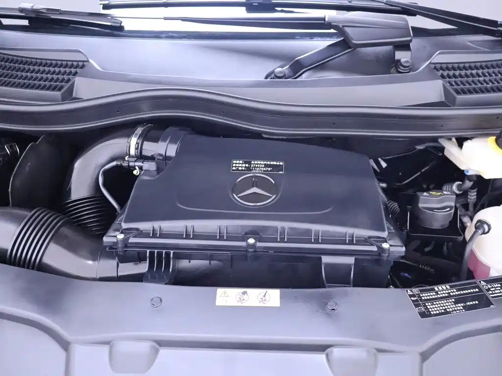 Mercedes-Benz V-Class — миниатюра 25