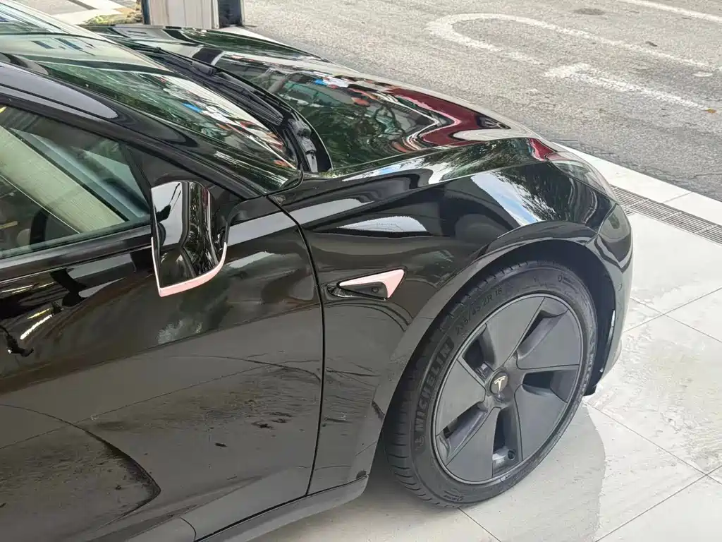 Tesla Model 3 — миниатюра 19
