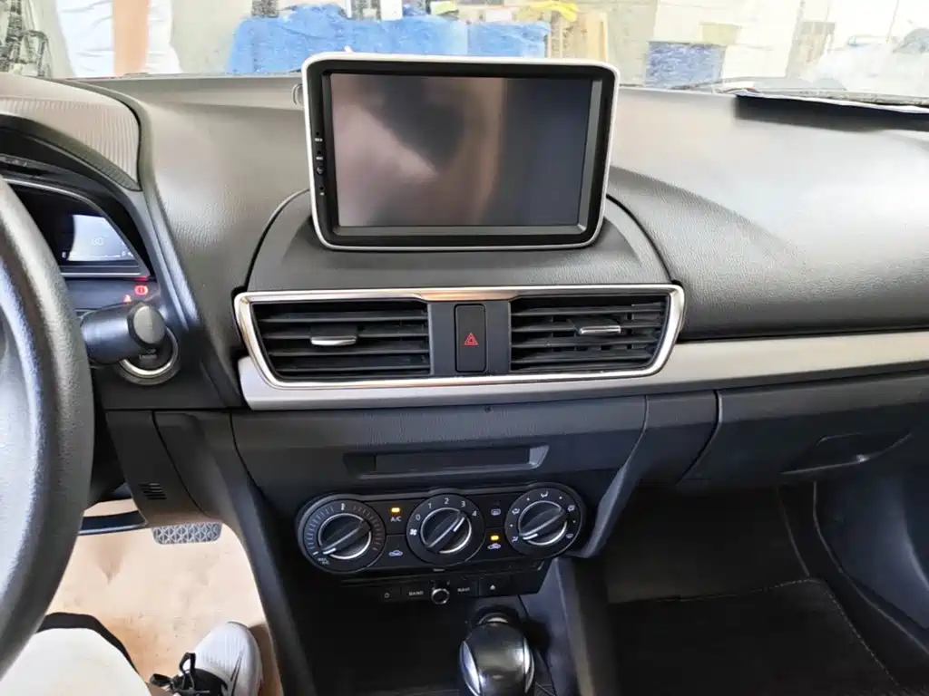 Mazda 3 Axela — миниатюра 13