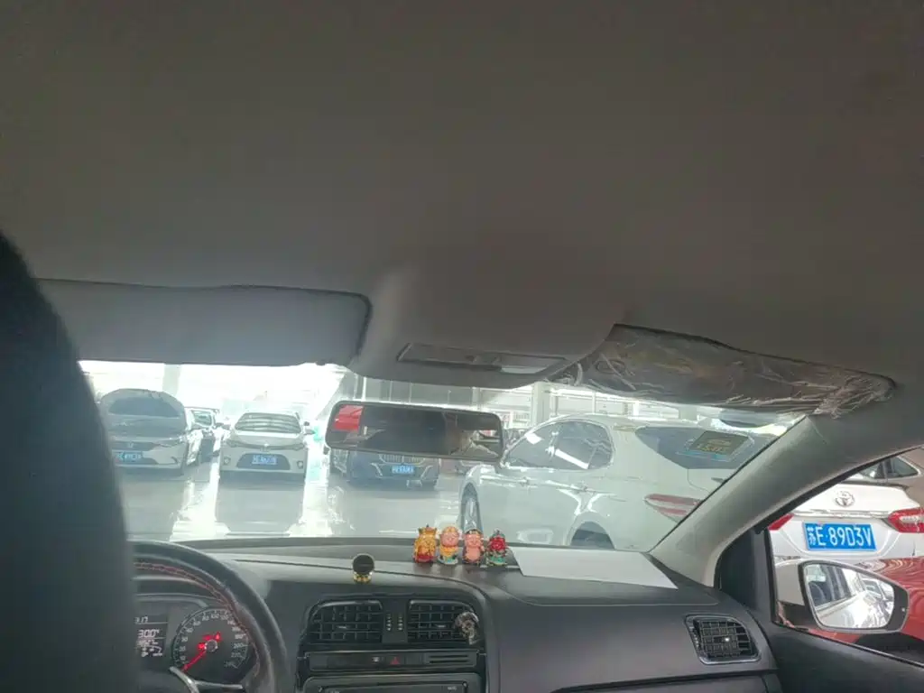 Volkswagen Polo — миниатюра 18