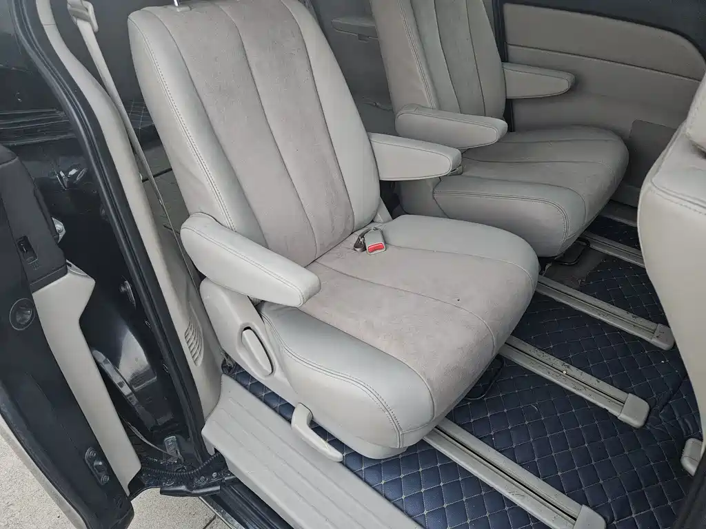 Mazda 8 — миниатюра 17