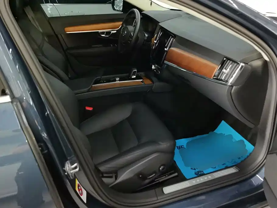 Volvo S90 — миниатюра 8