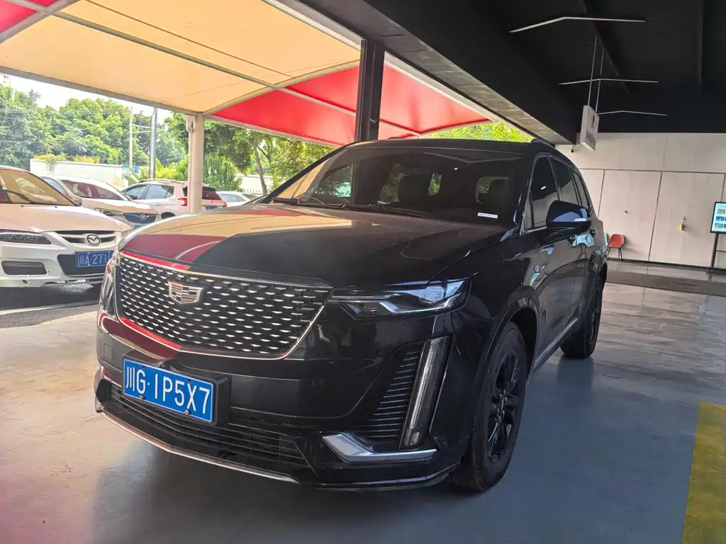 Cadillac XT6