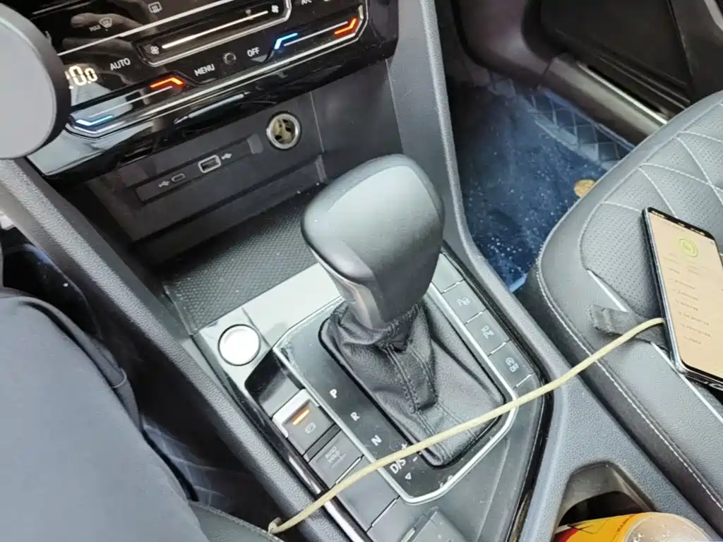 Volkswagen Tiguan L — миниатюра 14