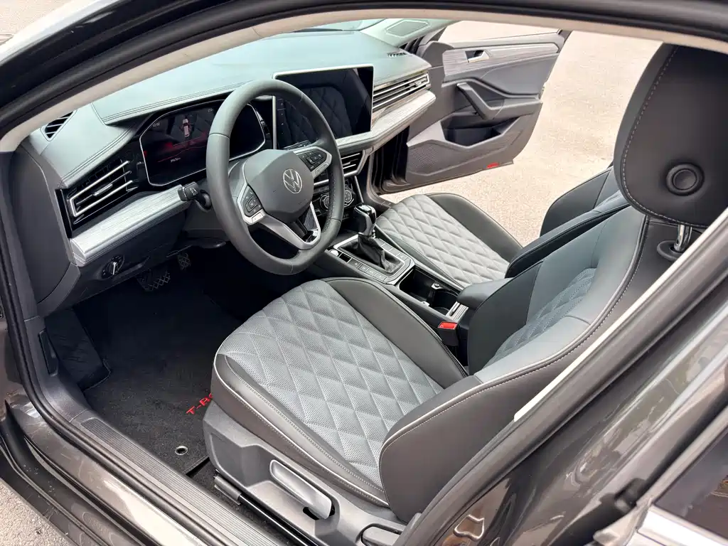 Volkswagen Sagitar 300TSI DSG Beyond Edition, фото 7