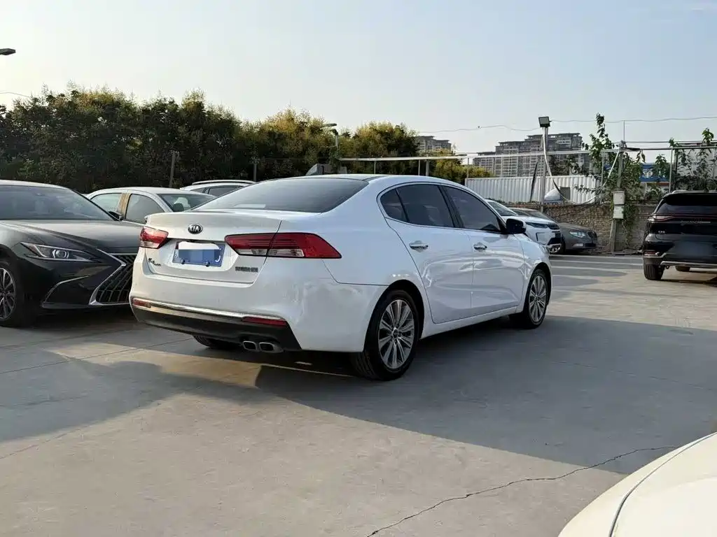 Kia K4 — миниатюра 16