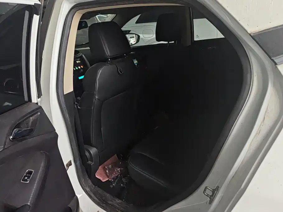 BYD Yuan EV — миниатюра 11