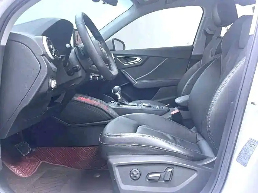 Audi Q2L — миниатюра 3