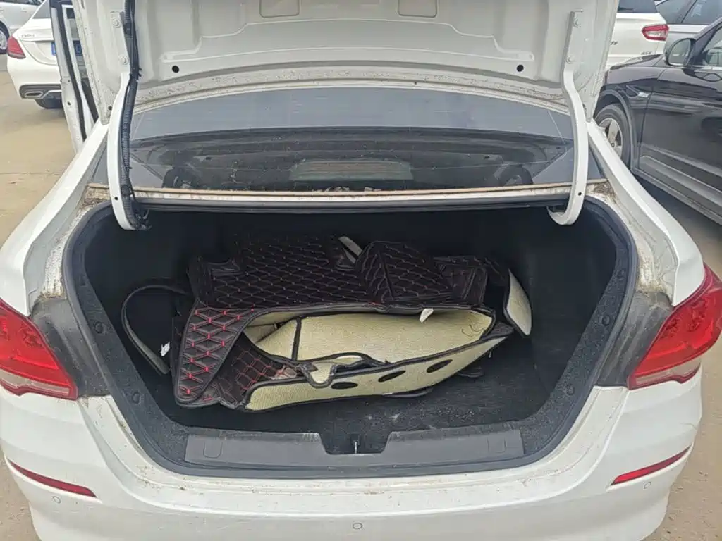 Chevrolet Cavalier — миниатюра 19