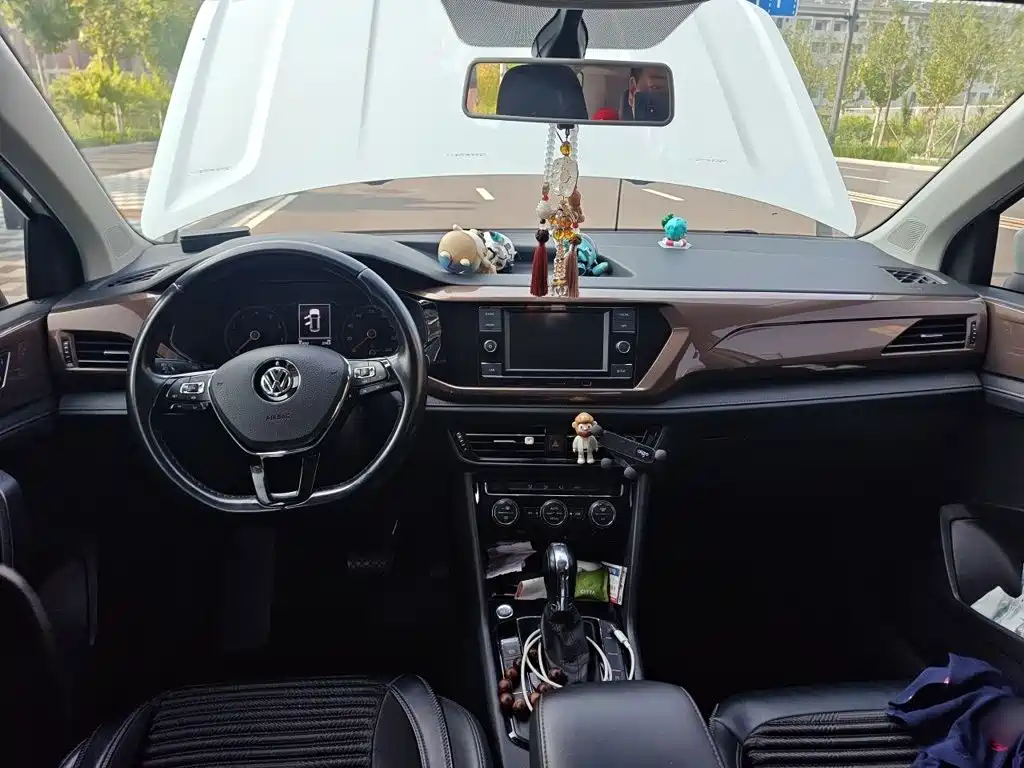 Volkswagen Tharu — миниатюра 10