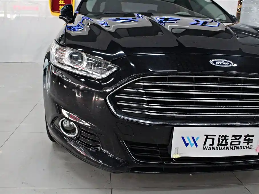 Ford Mondeo 2013 2.0L GTDi200 Fashion
