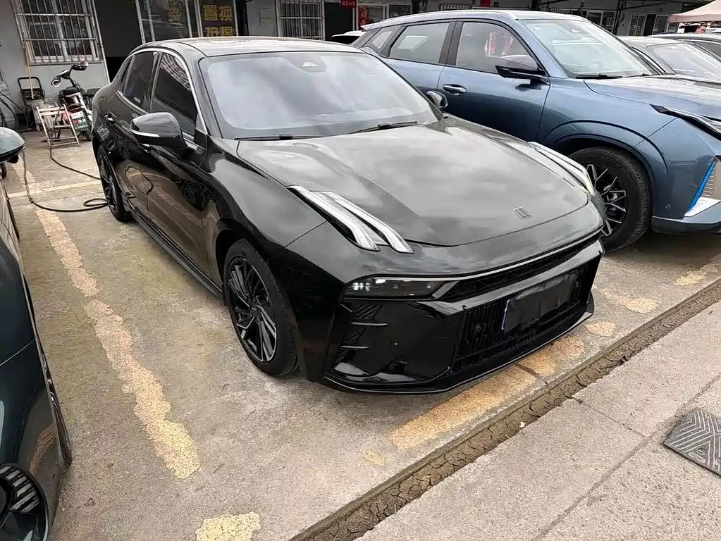 Lynk & Co 03 — миниатюра 3