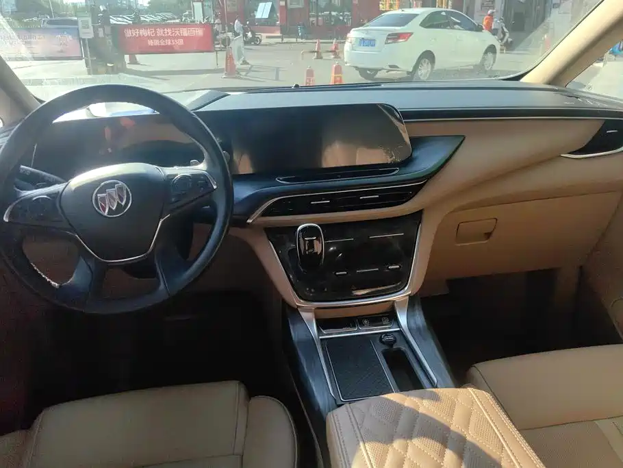 Buick GL8 — миниатюра 12