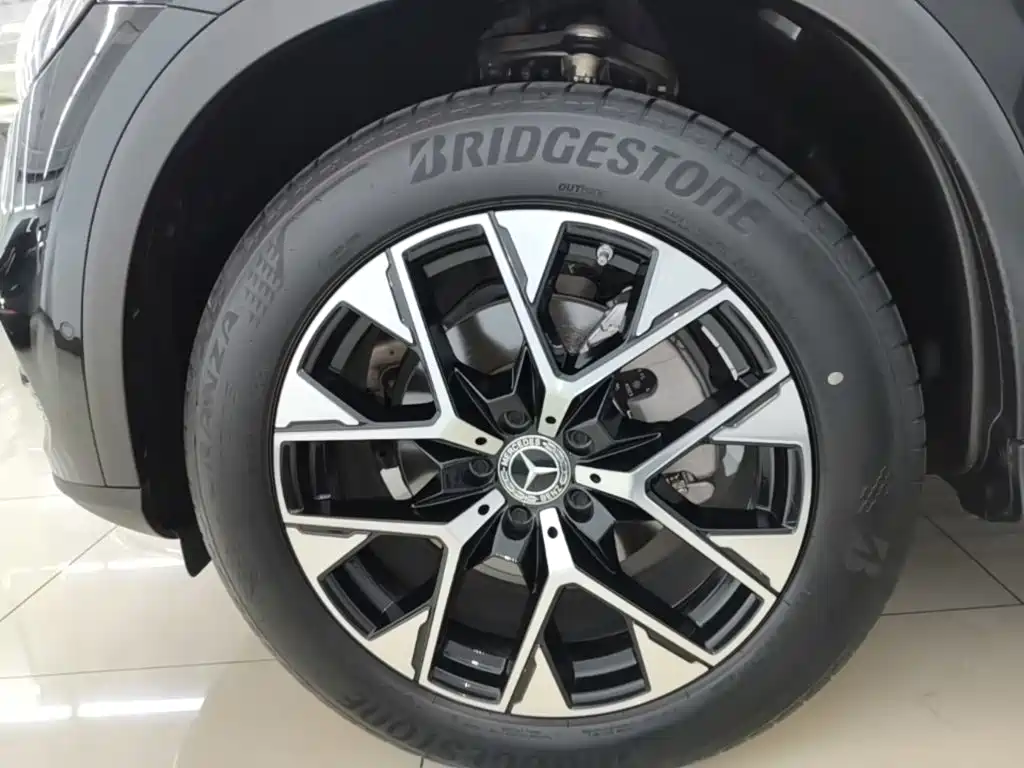 Mercedes-Benz GLC — миниатюра 23