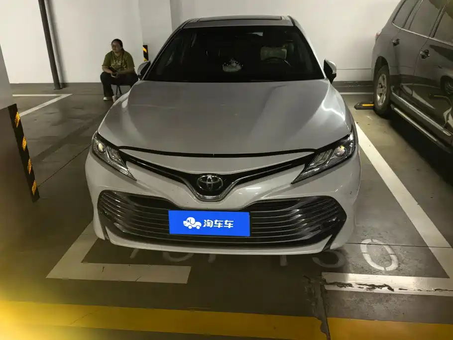 Toyota Camry — миниатюра 2