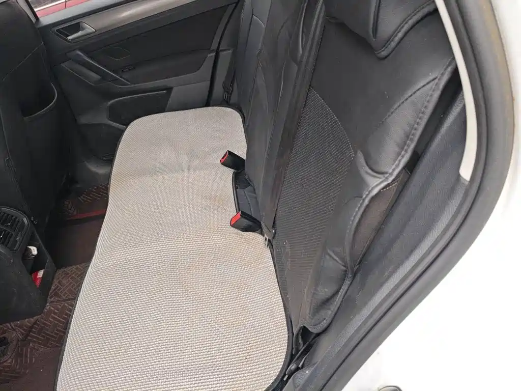 Volkswagen Golf Sportsvan — миниатюра 18
