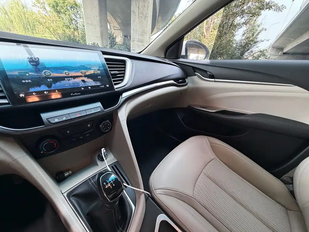 Buick Excelle — миниатюра 17