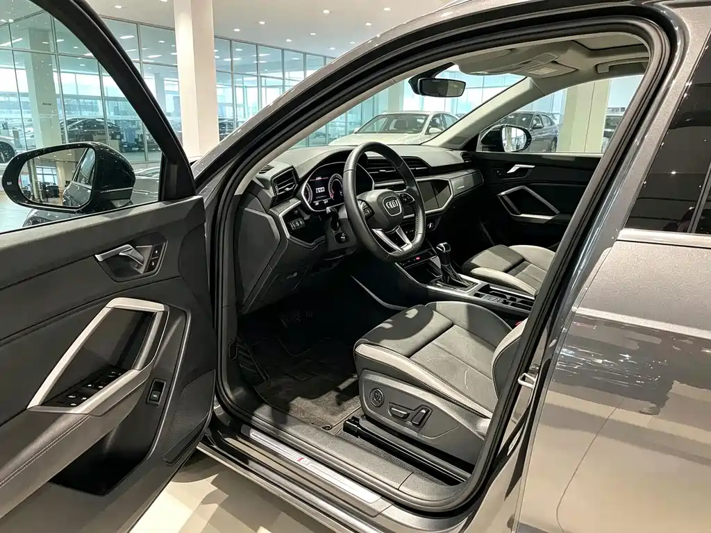 Audi Q3 — миниатюра 7