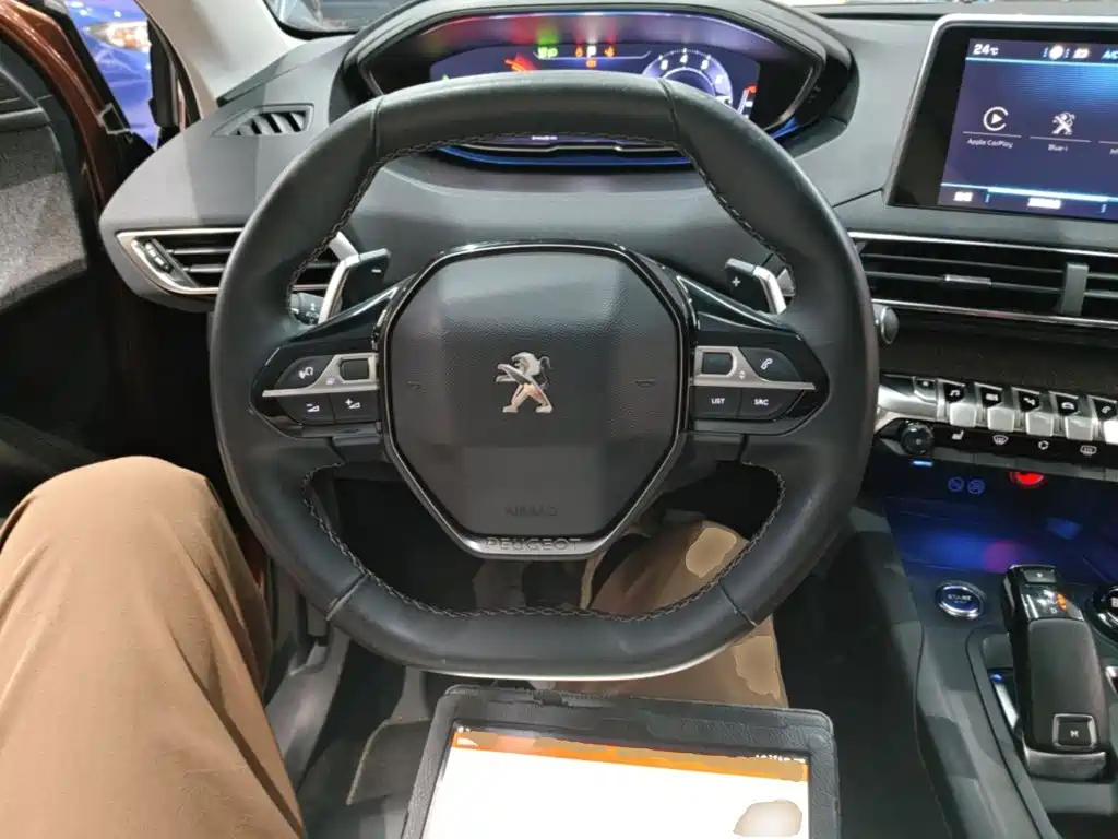 Peugeot 4008 — миниатюра 11