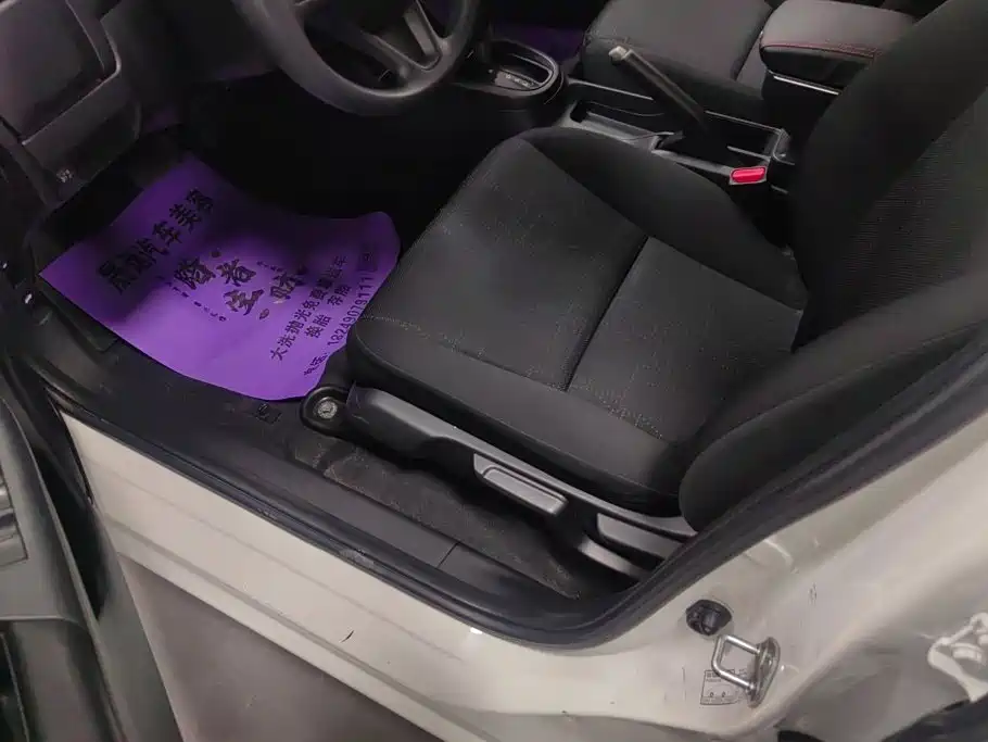 Honda Fit — миниатюра 9