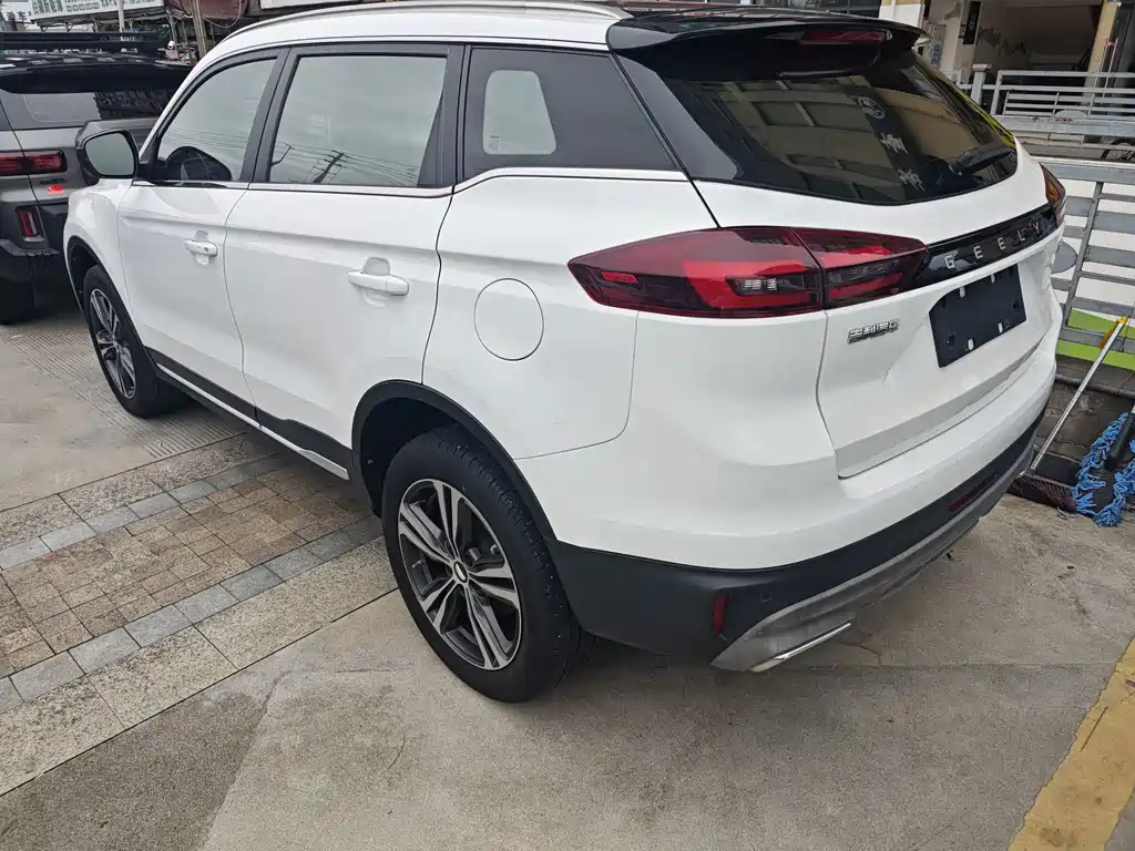 Geely Boyue — миниатюра 14