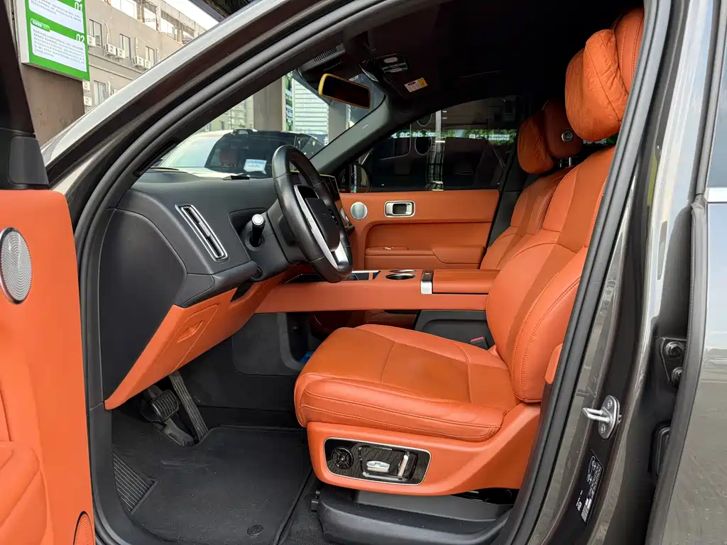 Li Auto Li L8 — миниатюра 4